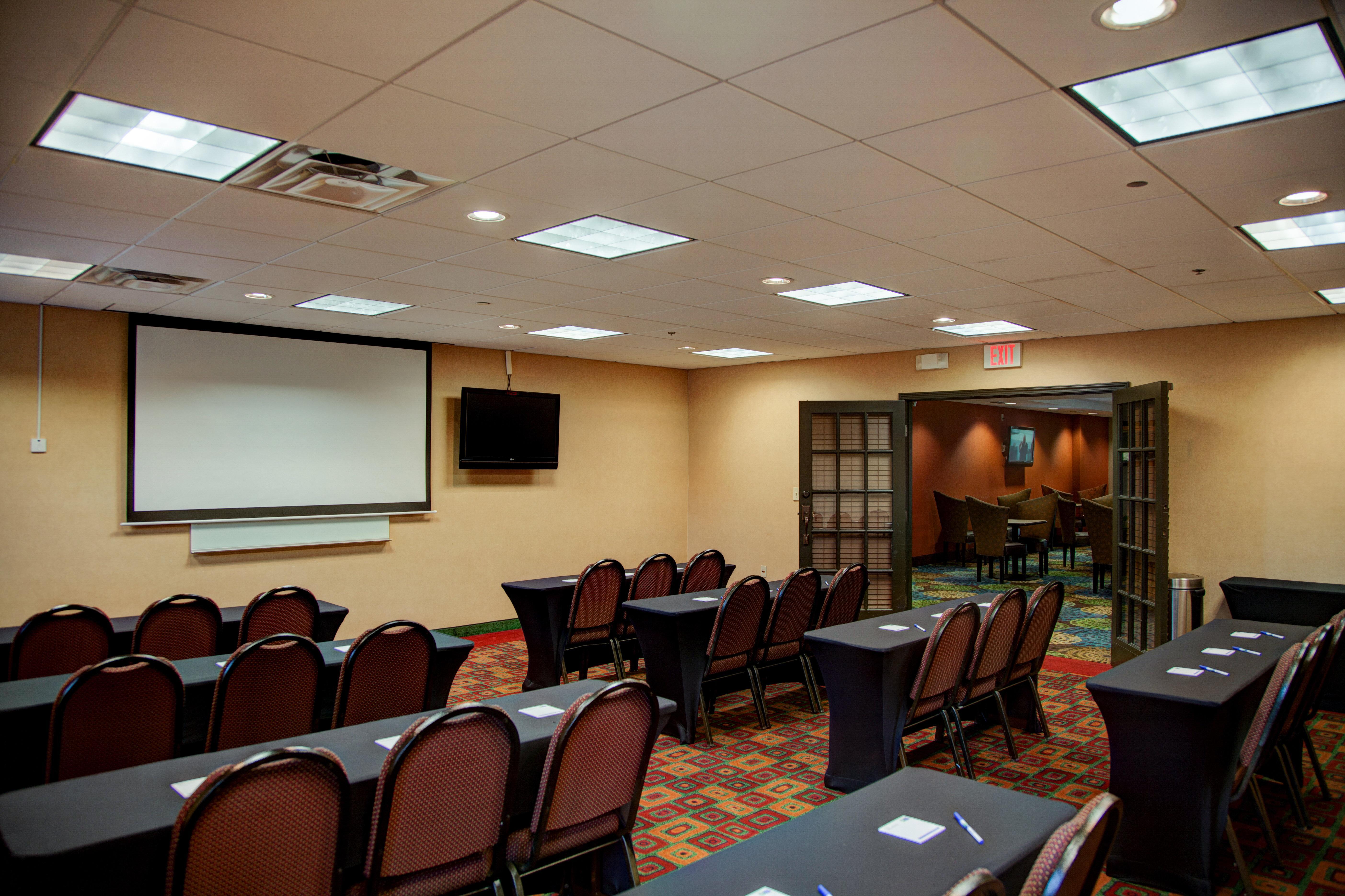 Holiday Inn Express Tyler South By Ihg Exterior photo